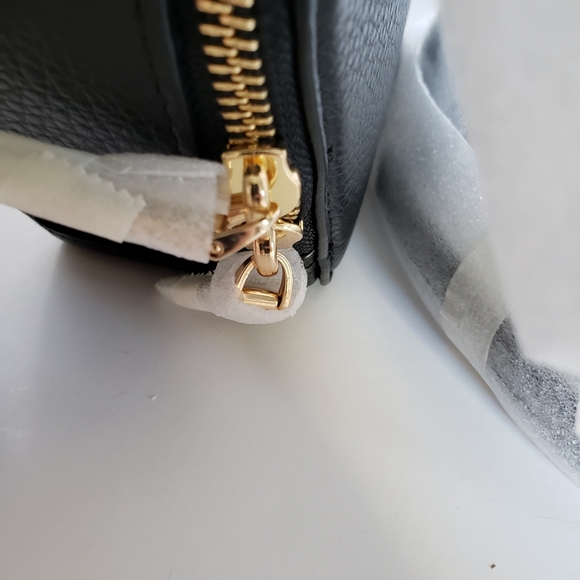 COACH | Hexagonal Crossbody Purse - Picture 10 of 16